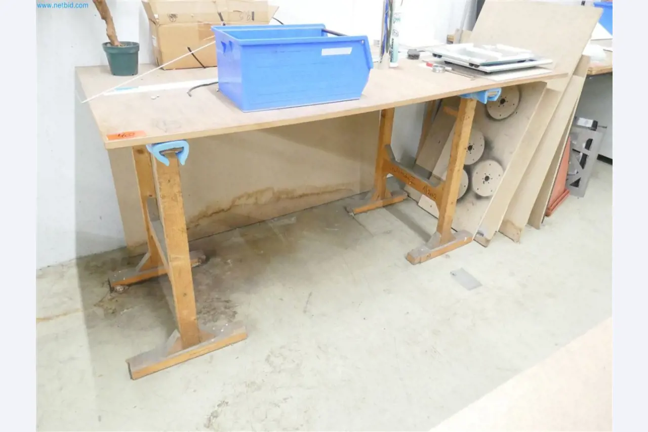 Máquinas, inventarios, tecnología de almacenamiento y muebles de diseño de un fabricante de muebles-2