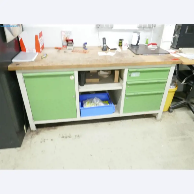 Máquinas, inventarios, tecnología de almacenamiento y muebles de diseño de un fabricante de muebles-1