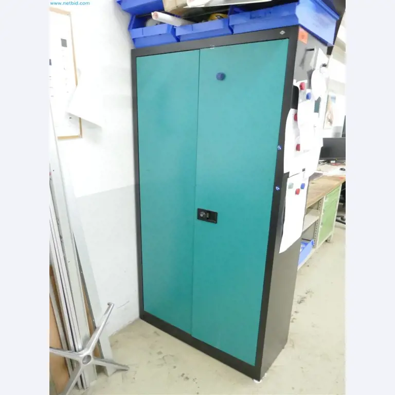 Máquinas, inventarios, tecnología de almacenamiento y muebles de diseño de un fabricante de muebles-2