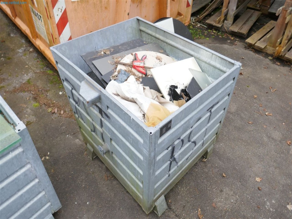 Maschinen, Warenvorräte, Lagertechnik u. Designmöbel eines Möbelherstellers-4