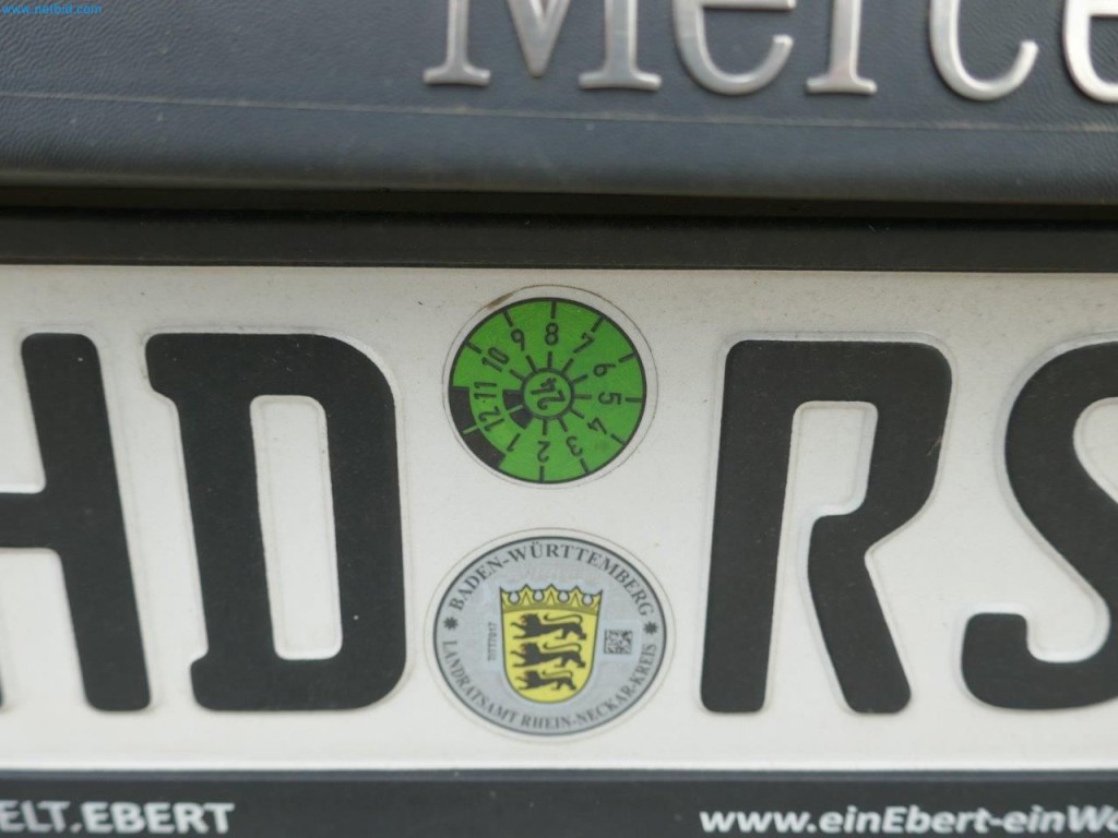 Maschinen, Warenvorräte, Lagertechnik u. Designmöbel eines Möbelherstellers-10