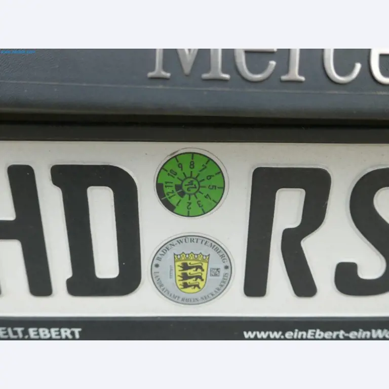 Maschinen, Warenvorräte, Lagertechnik u. Designmöbel eines Möbelherstellers-10