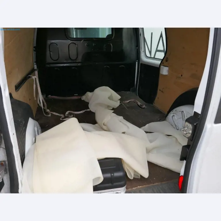 Maschinen, Warenvorräte, Lagertechnik u. Designmöbel eines Möbelherstellers-11