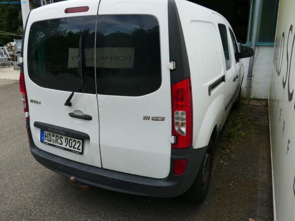 Maschinen, Warenvorräte, Lagertechnik u. Designmöbel eines Möbelherstellers-5