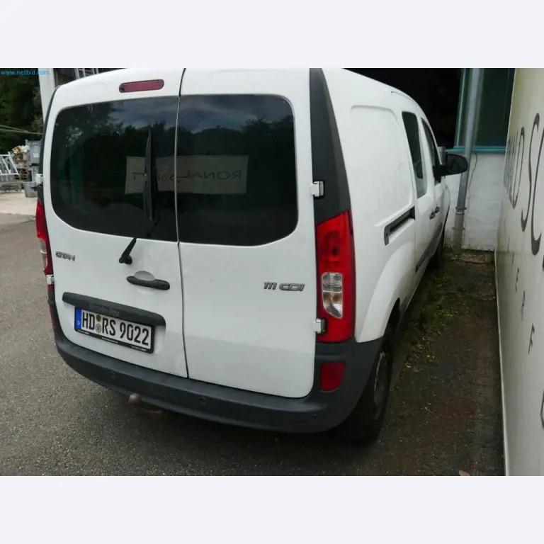 Maschinen, Warenvorräte, Lagertechnik u. Designmöbel eines Möbelherstellers-5