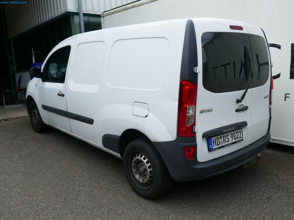 Maschinen, Warenvorräte, Lagertechnik u. Designmöbel eines Möbelherstellers-6