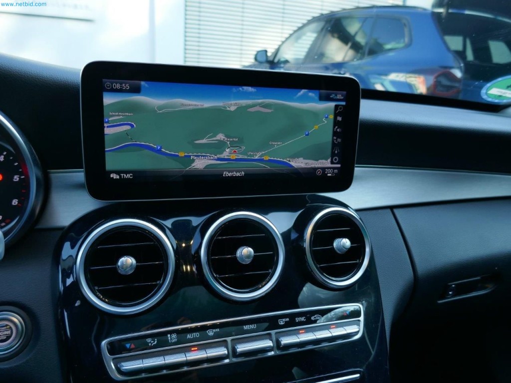 Maschinen, Warenvorräte, Lagertechnik u. Designmöbel eines Möbelherstellers-10