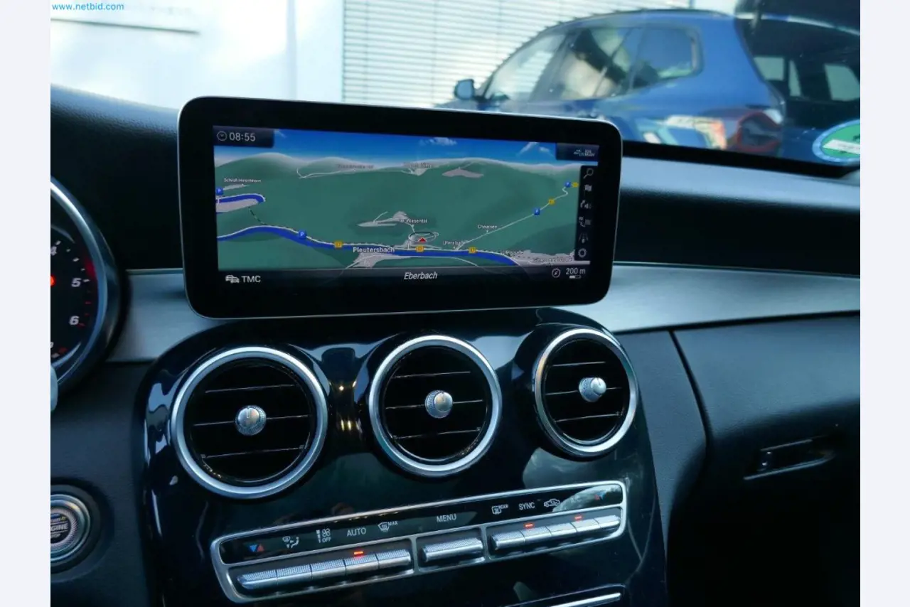 Maschinen, Warenvorräte, Lagertechnik u. Designmöbel eines Möbelherstellers-10