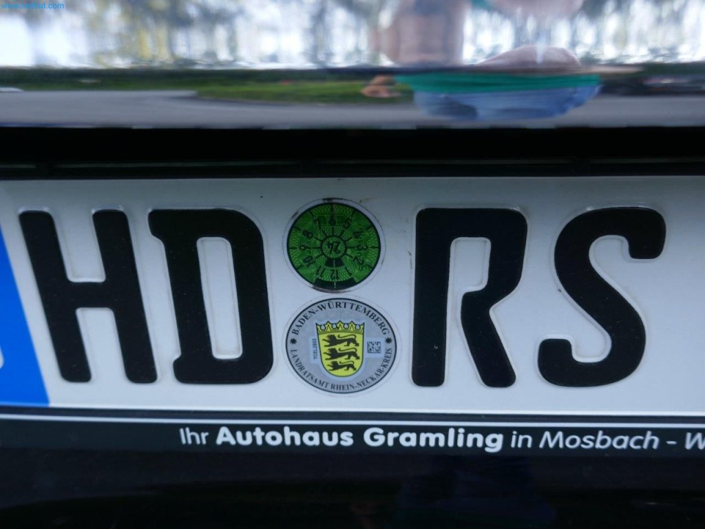 Maschinen, Warenvorräte, Lagertechnik u. Designmöbel eines Möbelherstellers-15