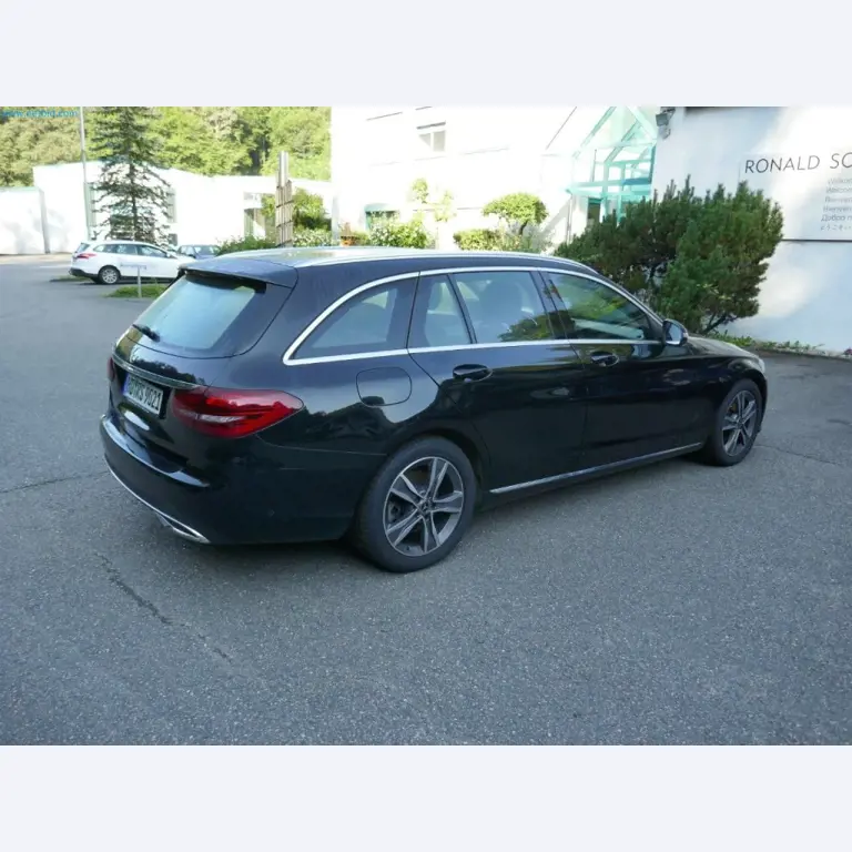 Maschinen, Warenvorräte, Lagertechnik u. Designmöbel eines Möbelherstellers-2