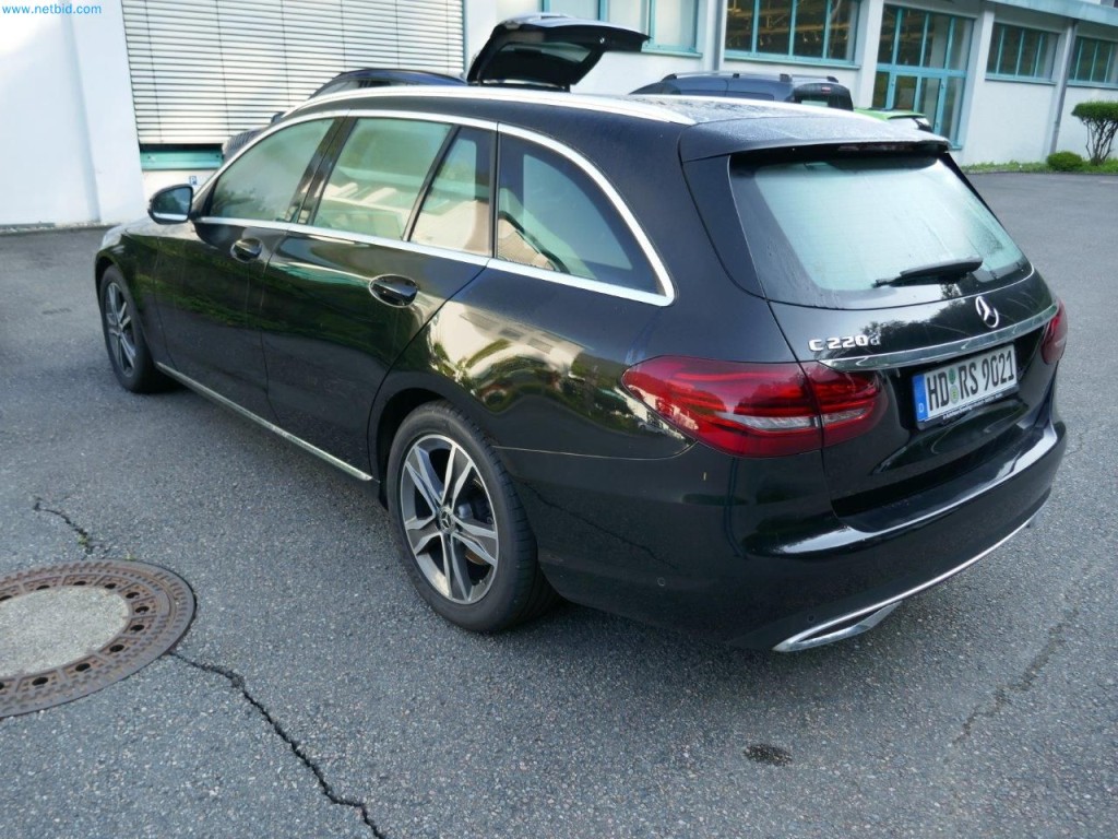 Maschinen, Warenvorräte, Lagertechnik u. Designmöbel eines Möbelherstellers-6