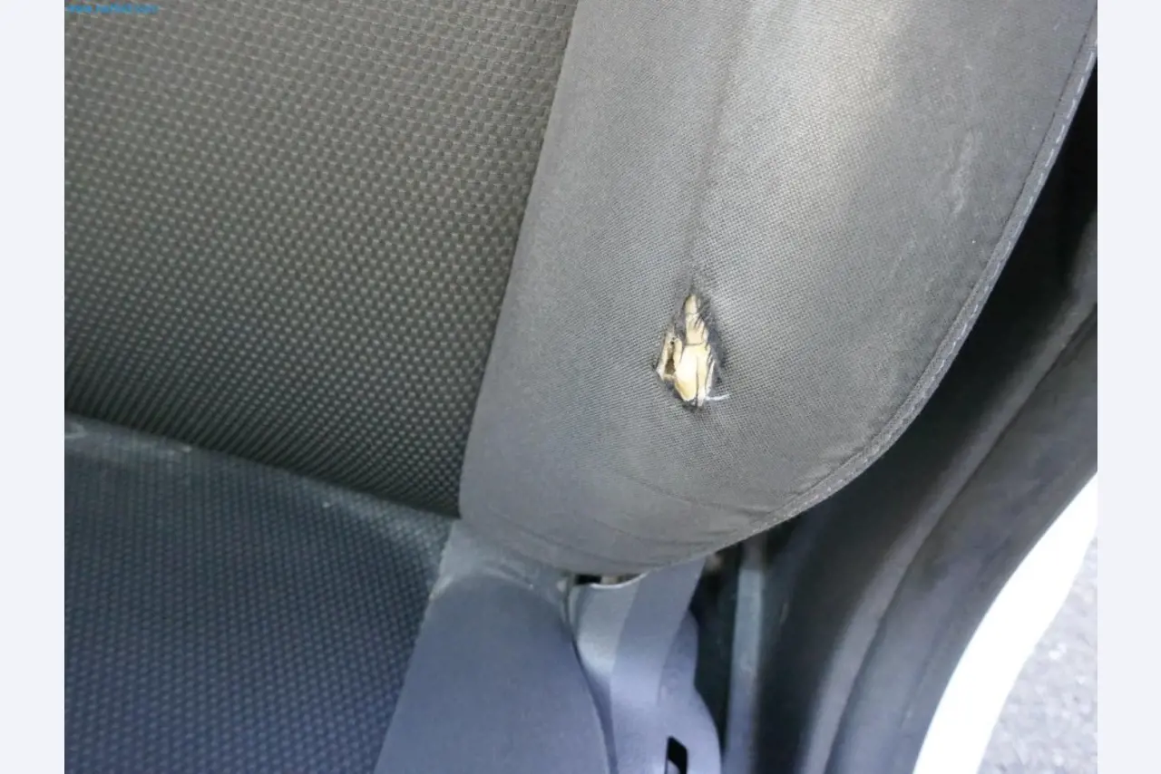 Maschinen, Warenvorräte, Lagertechnik u. Designmöbel eines Möbelherstellers-12