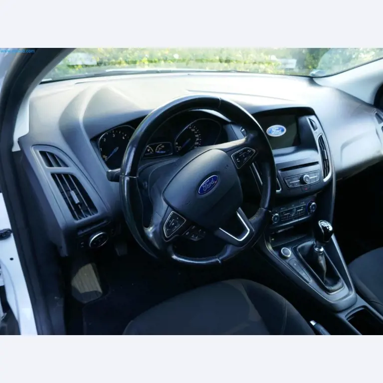 Maschinen, Warenvorräte, Lagertechnik u. Designmöbel eines Möbelherstellers-14