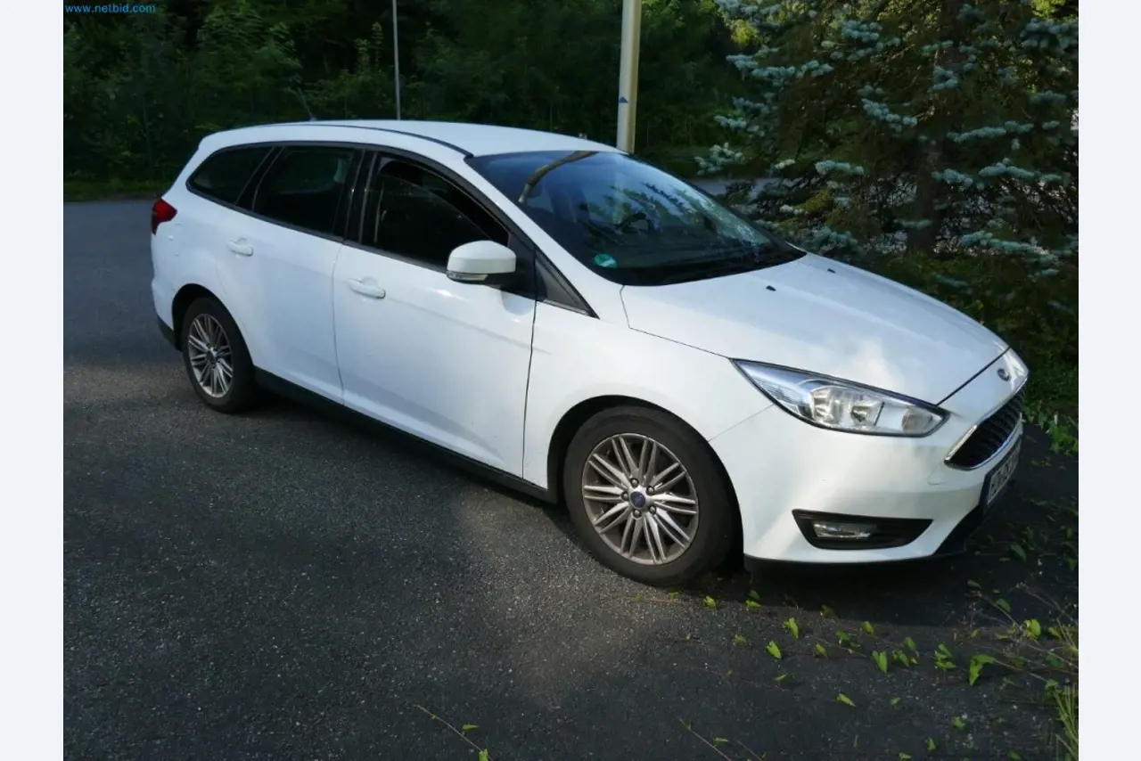 Maschinen, Warenvorräte, Lagertechnik u. Designmöbel eines Möbelherstellers-2