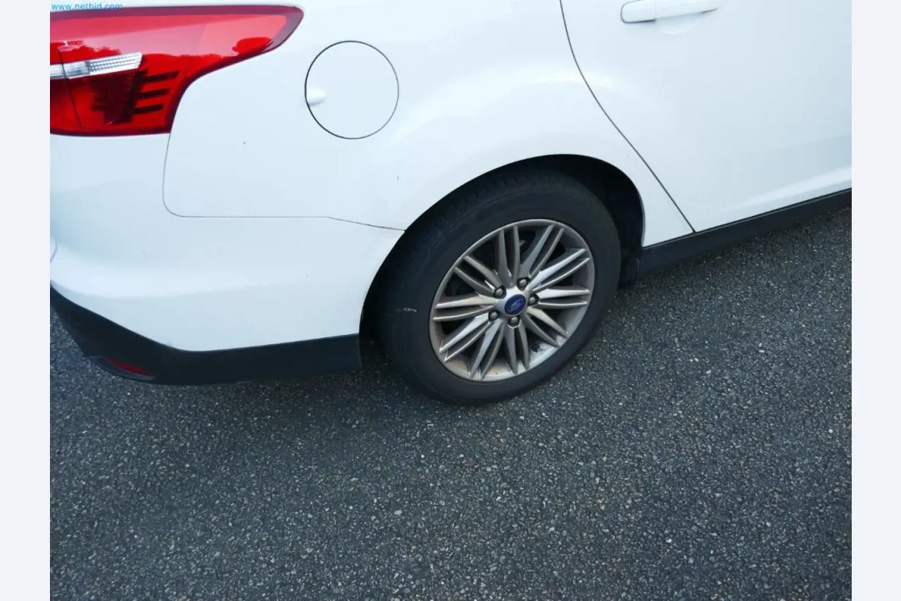 Maschinen, Warenvorräte, Lagertechnik u. Designmöbel eines Möbelherstellers-7