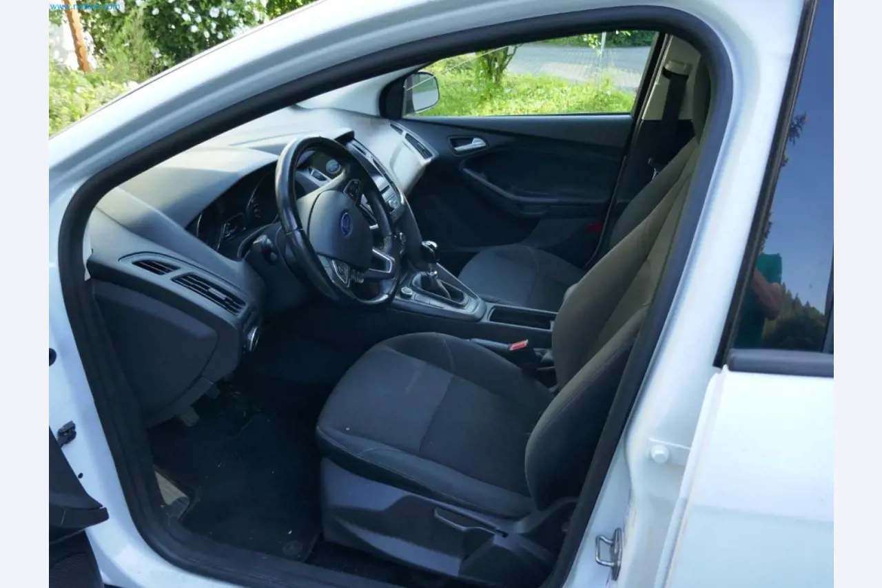 Maschinen, Warenvorräte, Lagertechnik u. Designmöbel eines Möbelherstellers-8