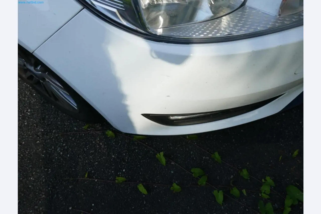 Maschinen, Warenvorräte, Lagertechnik u. Designmöbel eines Möbelherstellers-9