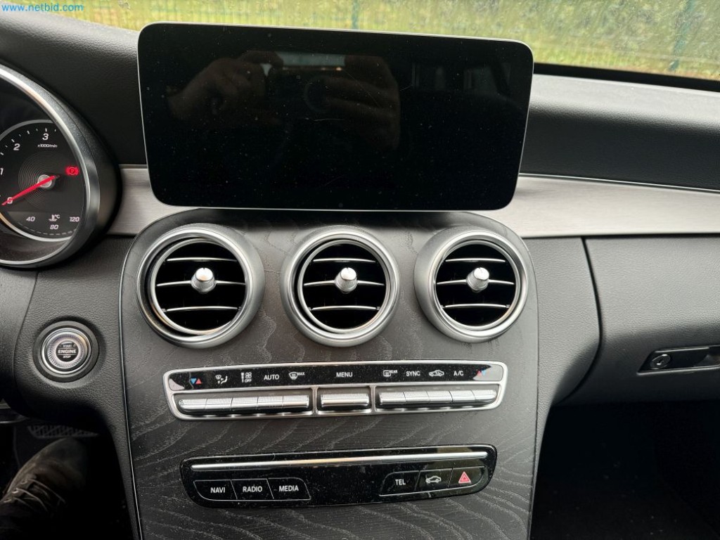 Maschinen, Warenvorräte, Lagertechnik u. Designmöbel eines Möbelherstellers-11