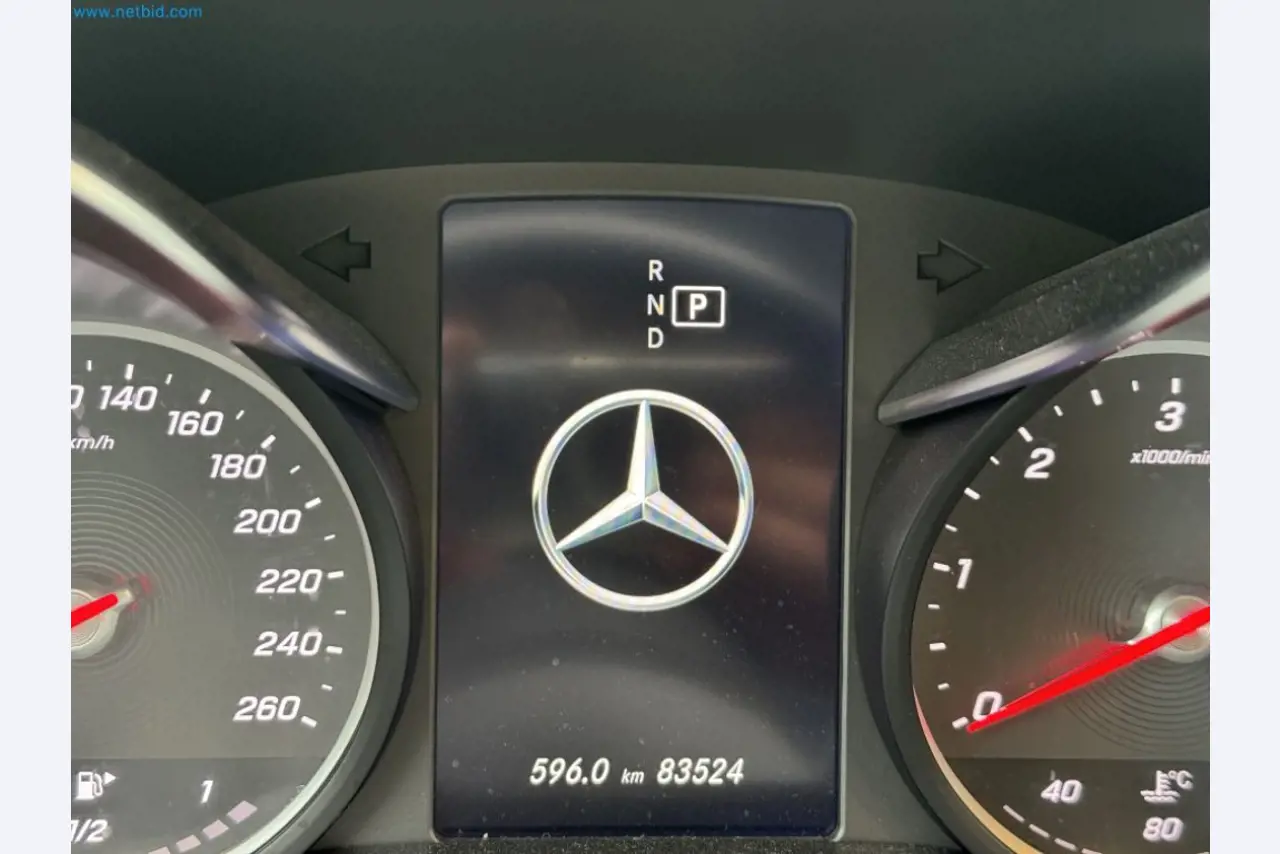 Maschinen, Warenvorräte, Lagertechnik u. Designmöbel eines Möbelherstellers-13