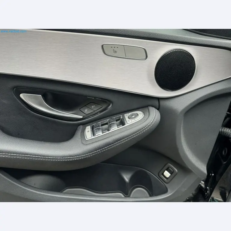 Maschinen, Warenvorräte, Lagertechnik u. Designmöbel eines Möbelherstellers-15