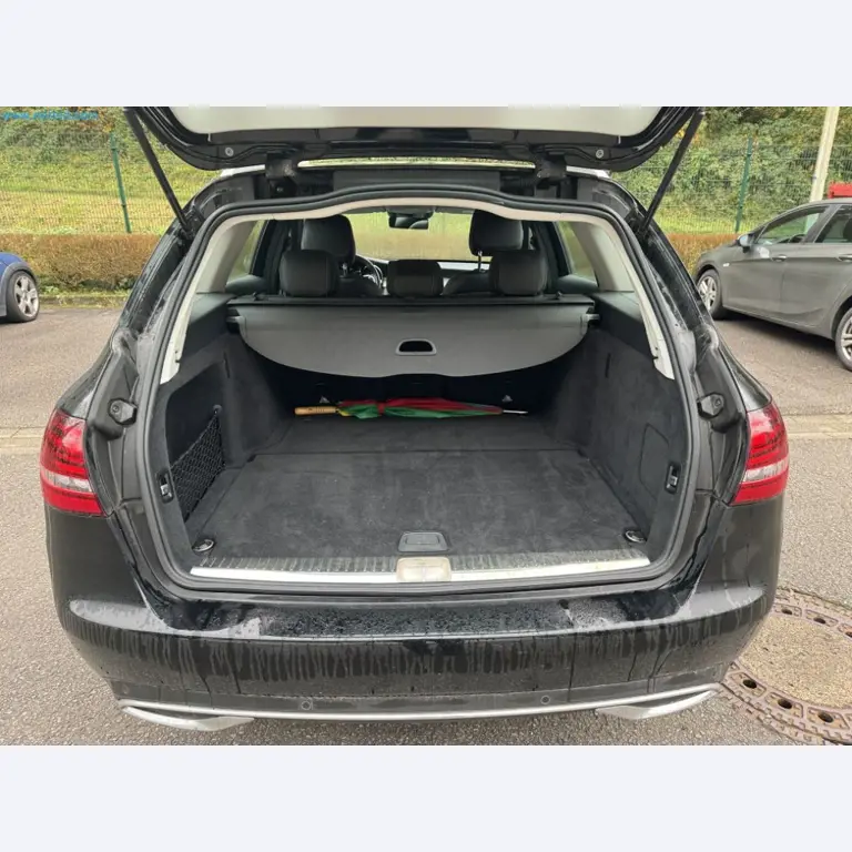 Maschinen, Warenvorräte, Lagertechnik u. Designmöbel eines Möbelherstellers-18