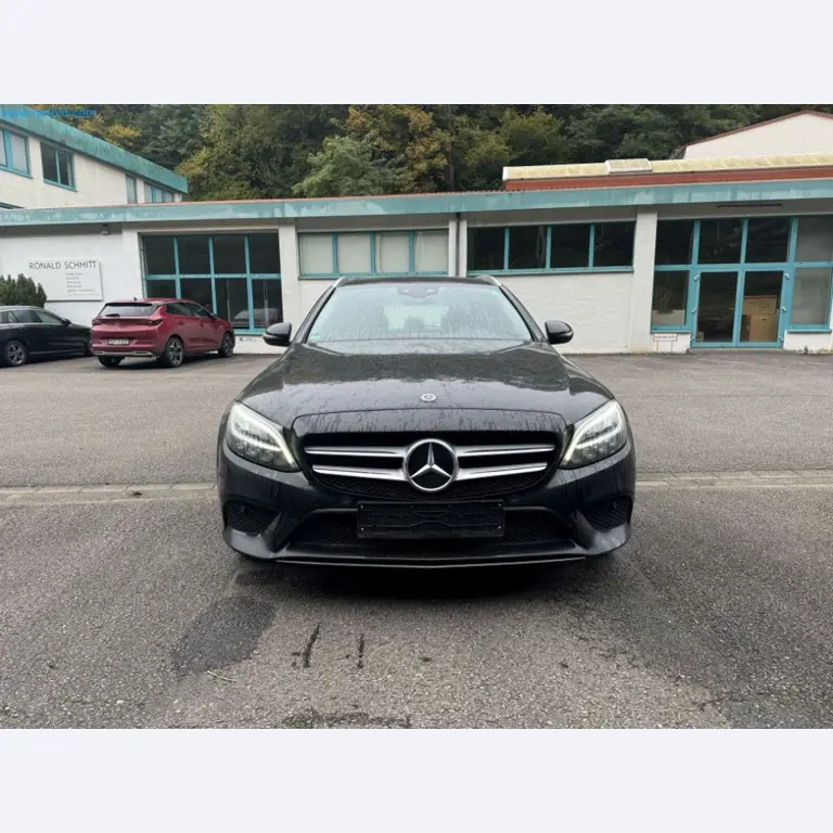 Maschinen, Warenvorräte, Lagertechnik u. Designmöbel eines Möbelherstellers-4