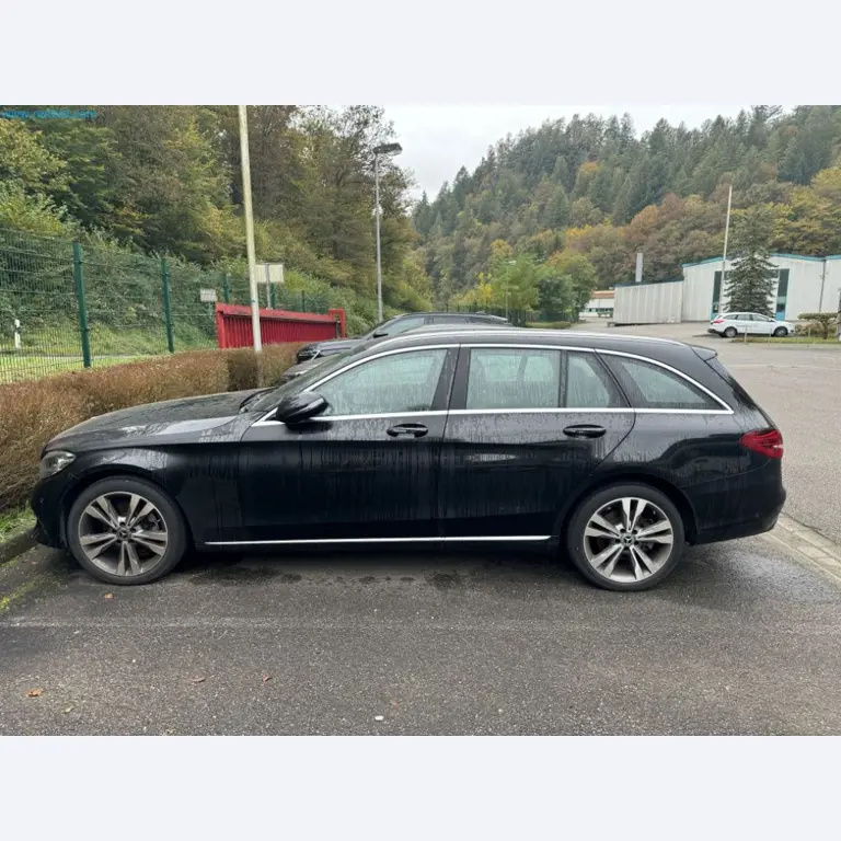 Maschinen, Warenvorräte, Lagertechnik u. Designmöbel eines Möbelherstellers-5