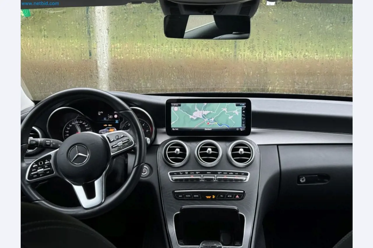 Maschinen, Warenvorräte, Lagertechnik u. Designmöbel eines Möbelherstellers-9