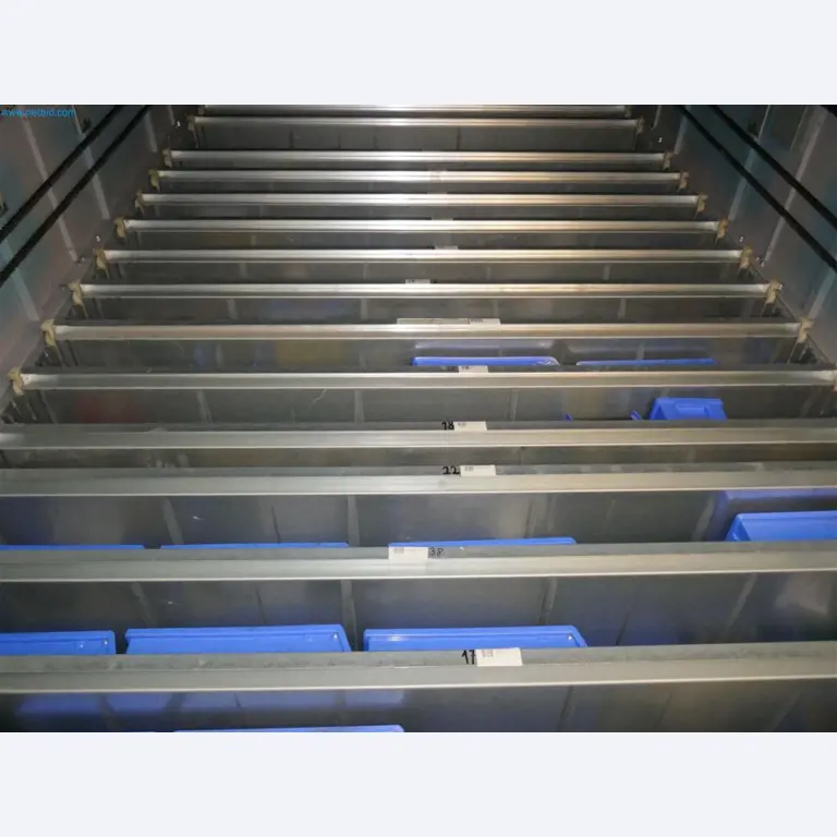 Maschinen, Warenvorräte, Lagertechnik u. Designmöbel eines Möbelherstellers-15