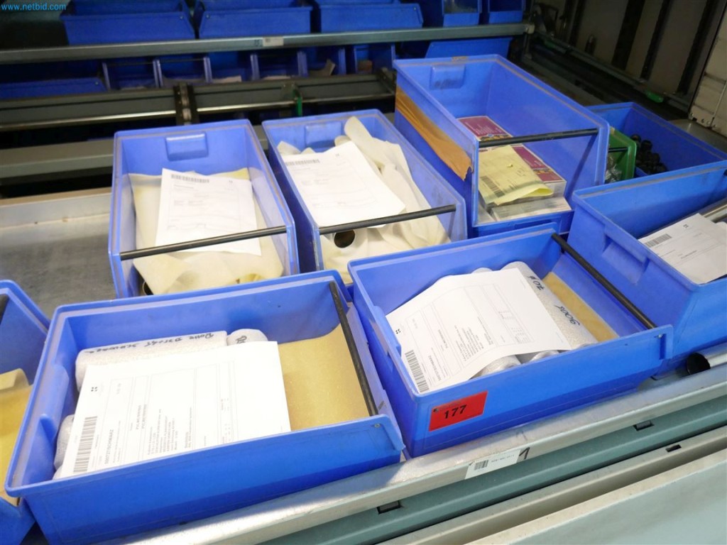 Maschinen, Warenvorräte, Lagertechnik u. Designmöbel eines Möbelherstellers-1