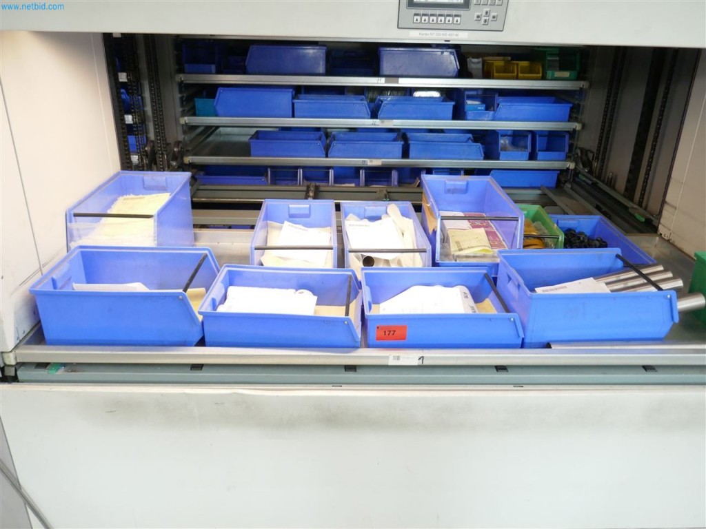 Maschinen, Warenvorräte, Lagertechnik u. Designmöbel eines Möbelherstellers-2