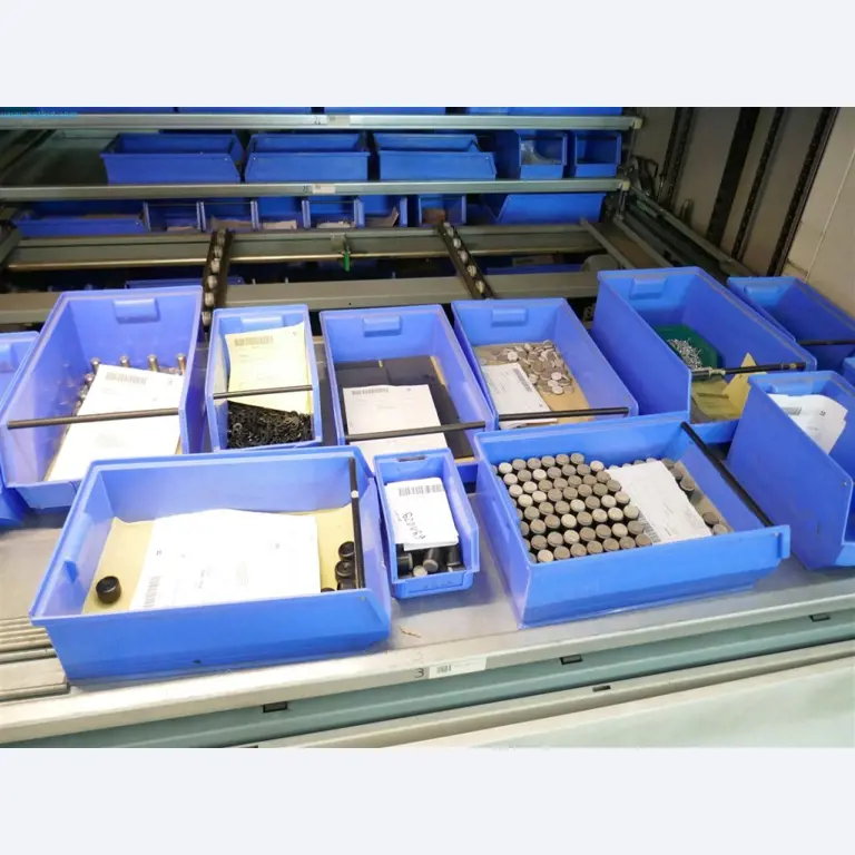 Maschinen, Warenvorräte, Lagertechnik u. Designmöbel eines Möbelherstellers-5