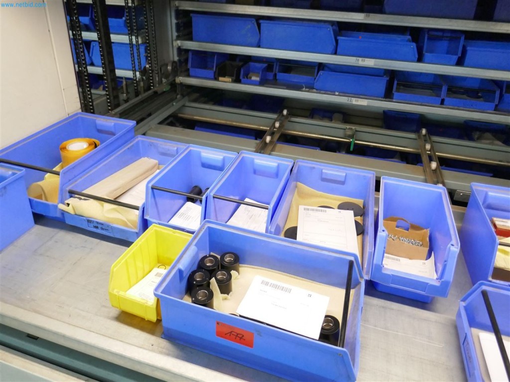 Maschinen, Warenvorräte, Lagertechnik u. Designmöbel eines Möbelherstellers-7