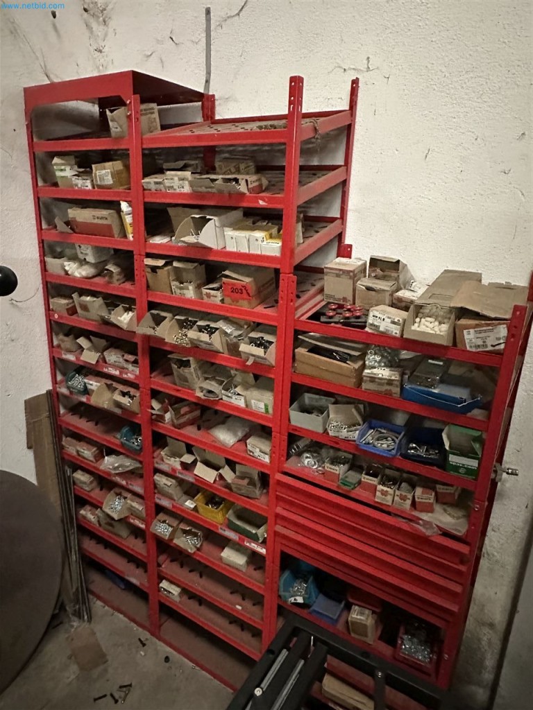 Maschinen, Warenvorräte, Lagertechnik u. Designmöbel eines Möbelherstellers-1