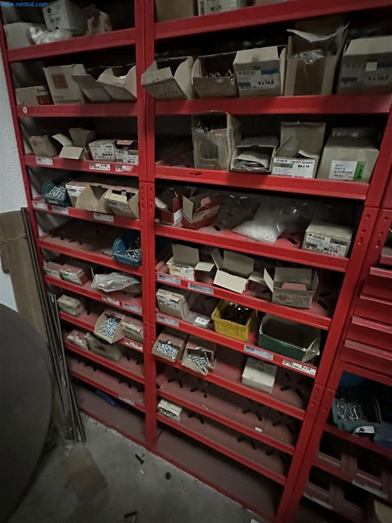 Maschinen, Warenvorräte, Lagertechnik u. Designmöbel eines Möbelherstellers-3