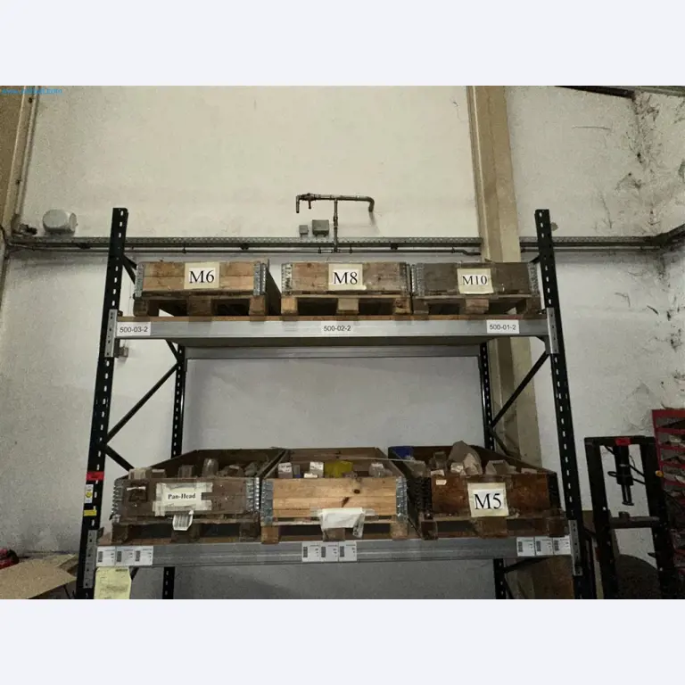 Maschinen, Warenvorräte, Lagertechnik u. Designmöbel eines Möbelherstellers-5