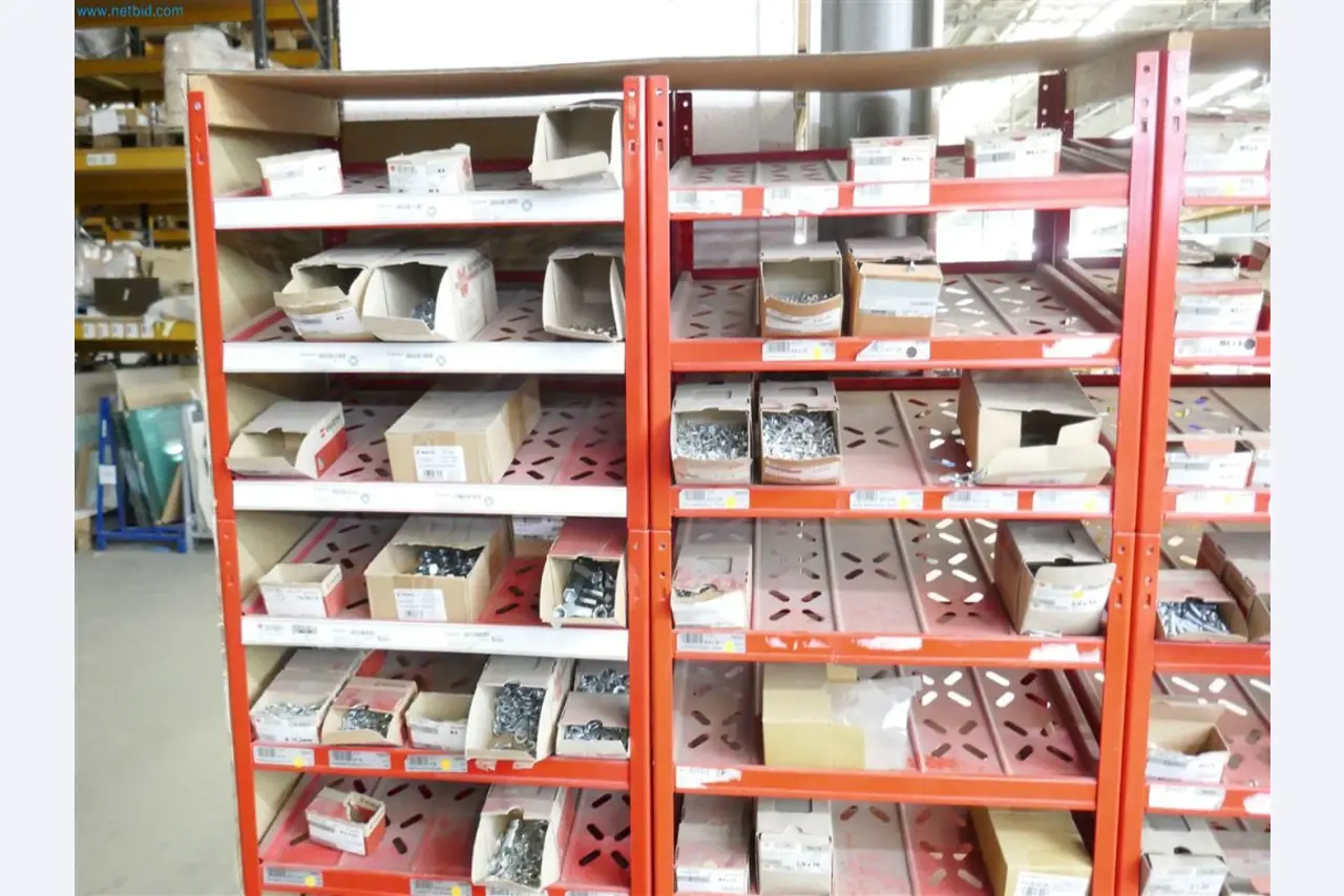 Maschinen, Warenvorräte, Lagertechnik u. Designmöbel eines Möbelherstellers-2