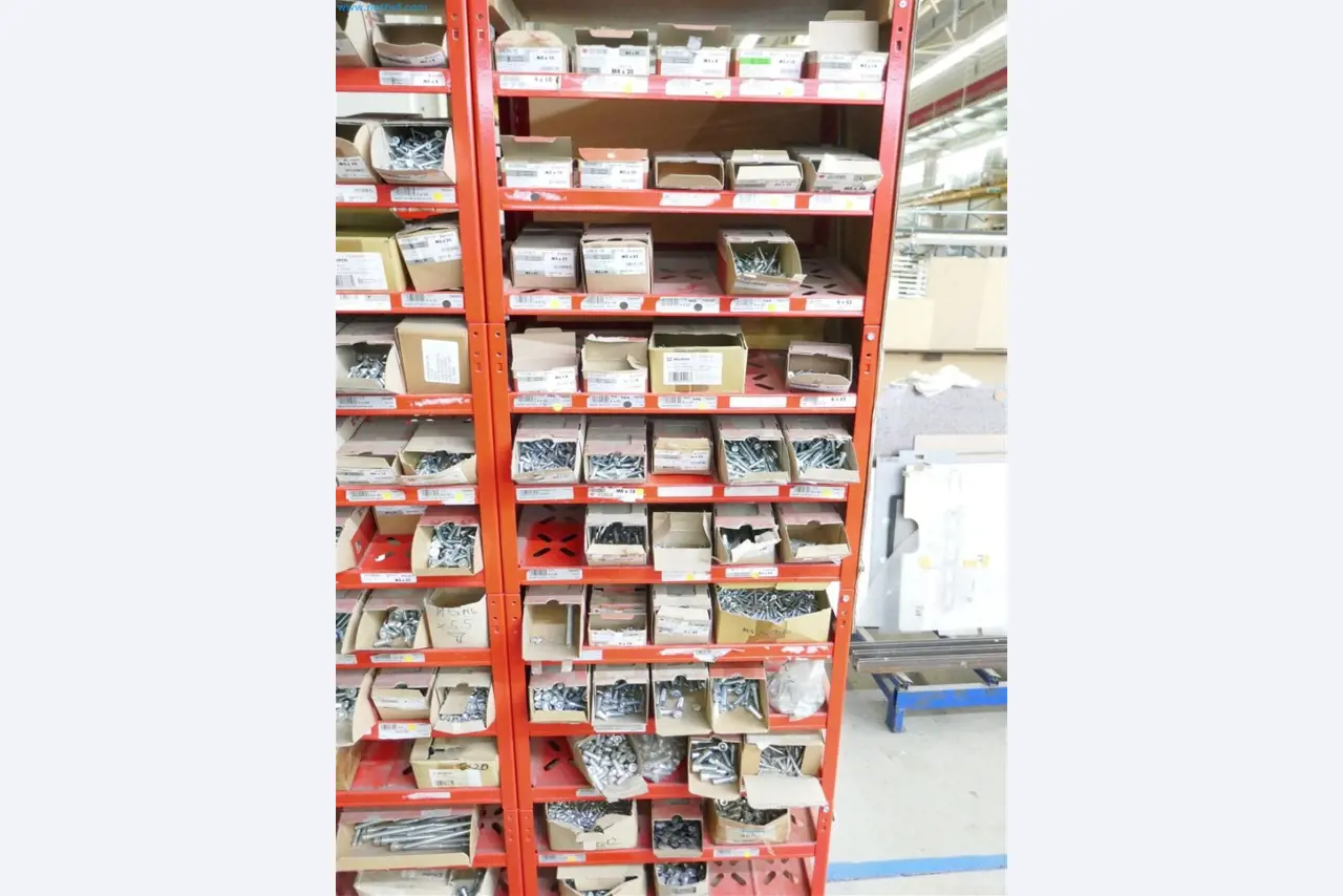 Maschinen, Warenvorräte, Lagertechnik u. Designmöbel eines Möbelherstellers-4