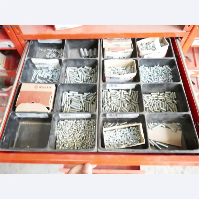 Maschinen, Warenvorräte, Lagertechnik u. Designmöbel eines Möbelherstellers-7