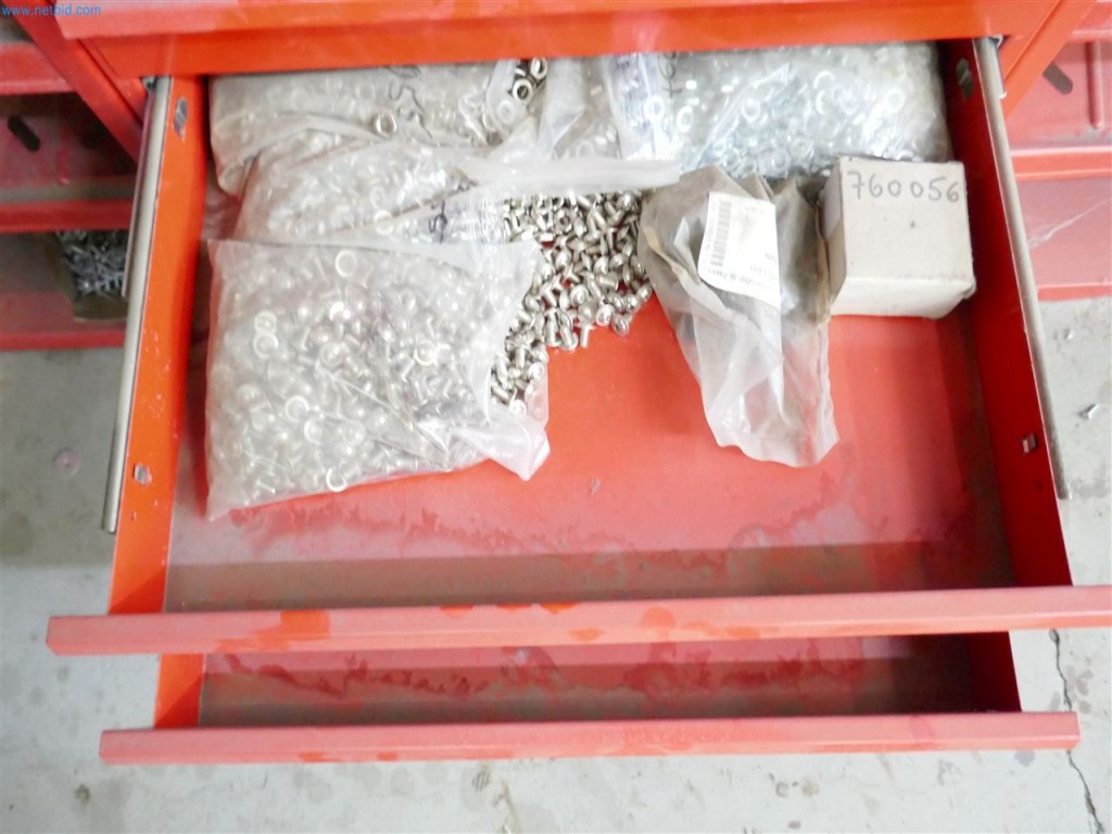 Maschinen, Warenvorräte, Lagertechnik u. Designmöbel eines Möbelherstellers-9