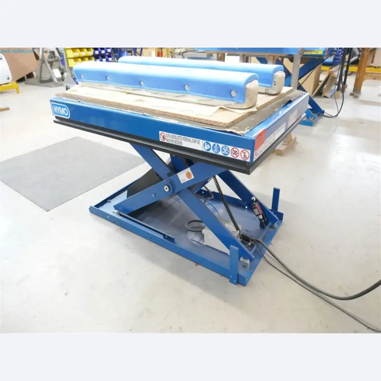 Maschinen, Warenvorräte, Lagertechnik u. Designmöbel eines Möbelherstellers-1