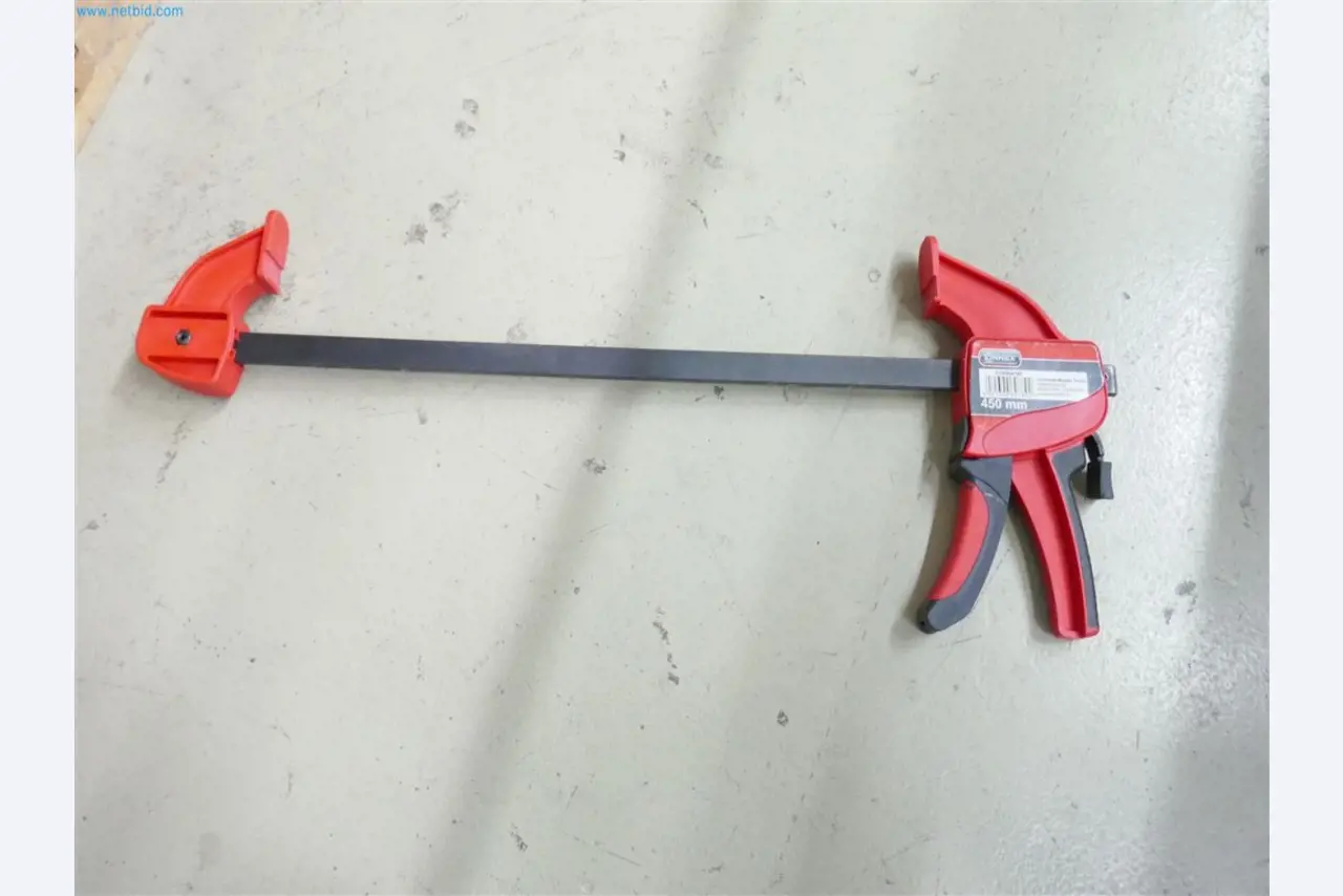 Maschinen, Warenvorräte, Lagertechnik u. Designmöbel eines Möbelherstellers-2