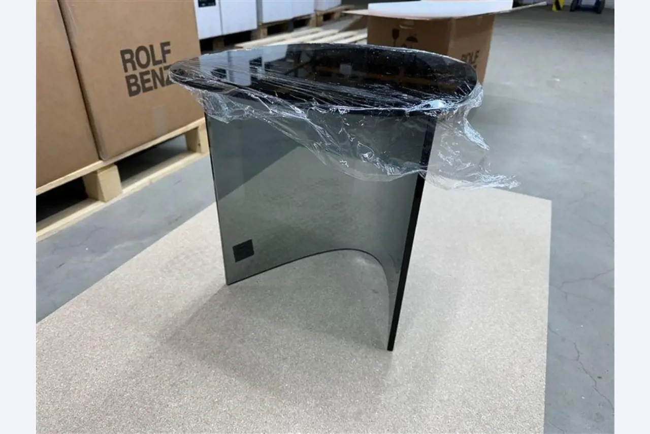 Maschinen, Warenvorräte, Lagertechnik u. Designmöbel eines Möbelherstellers-2