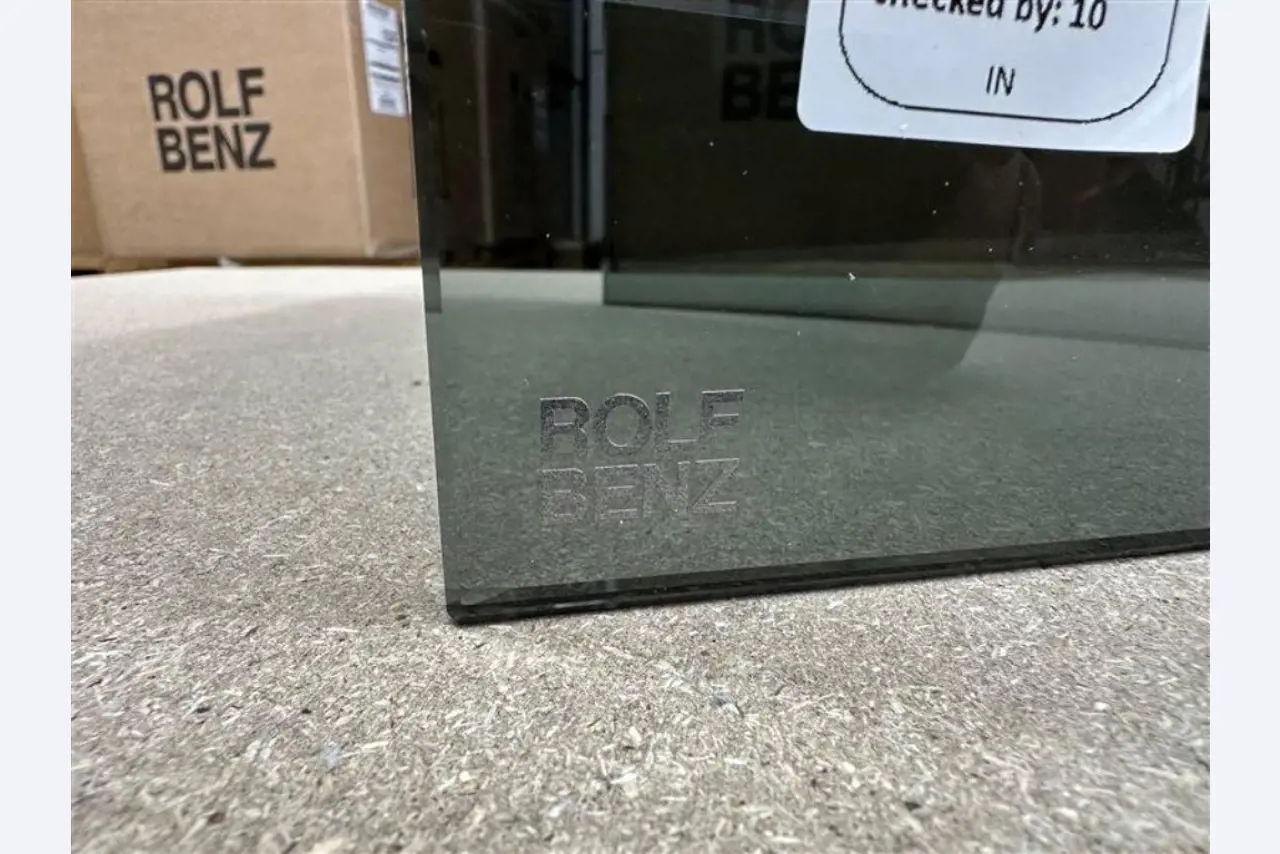 Maschinen, Warenvorräte, Lagertechnik u. Designmöbel eines Möbelherstellers-3