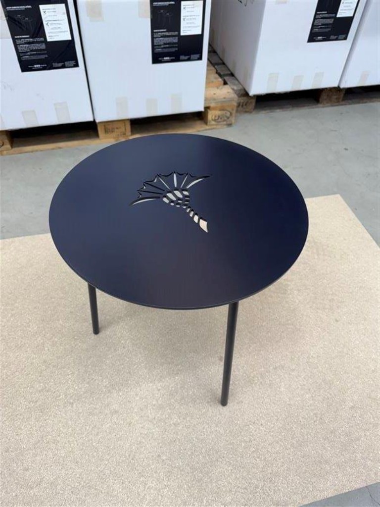 Maschinen, Warenvorräte, Lagertechnik u. Designmöbel eines Möbelherstellers-1