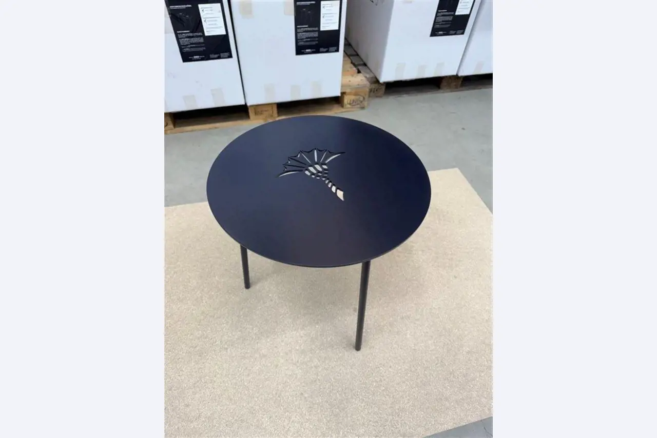 Maschinen, Warenvorräte, Lagertechnik u. Designmöbel eines Möbelherstellers-1