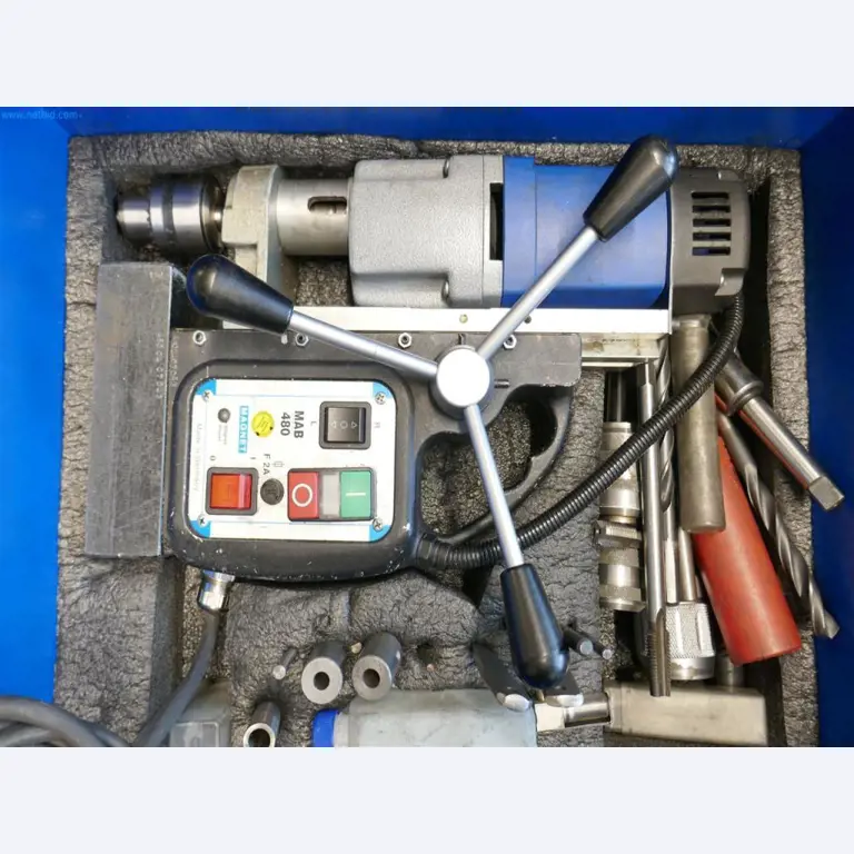 Máquinas del sector de la ingeniería mecánica y de instalaciones-2