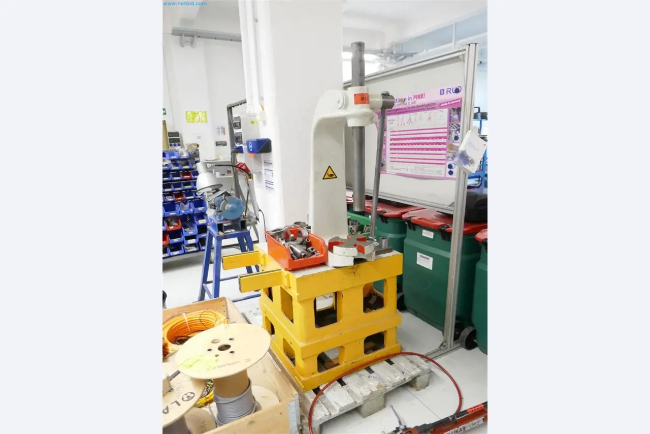 Maschinen aus dem Bereich Maschinen- und Anlagenbau-1