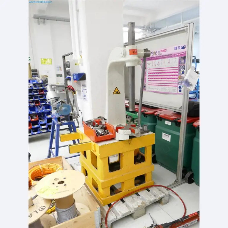 Maschinen aus dem Bereich Maschinen- und Anlagenbau-1