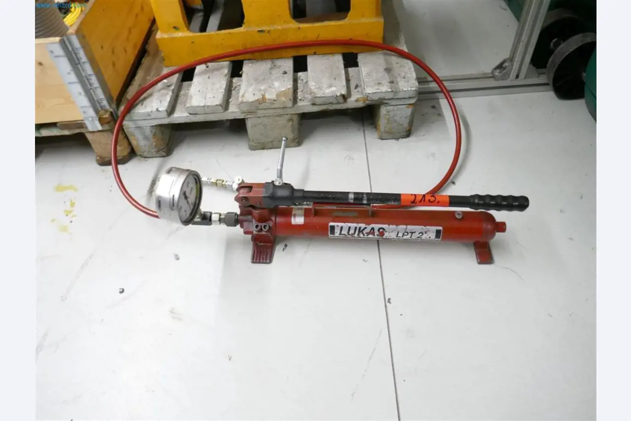 Maschinen aus dem Bereich Maschinen- und Anlagenbau-2